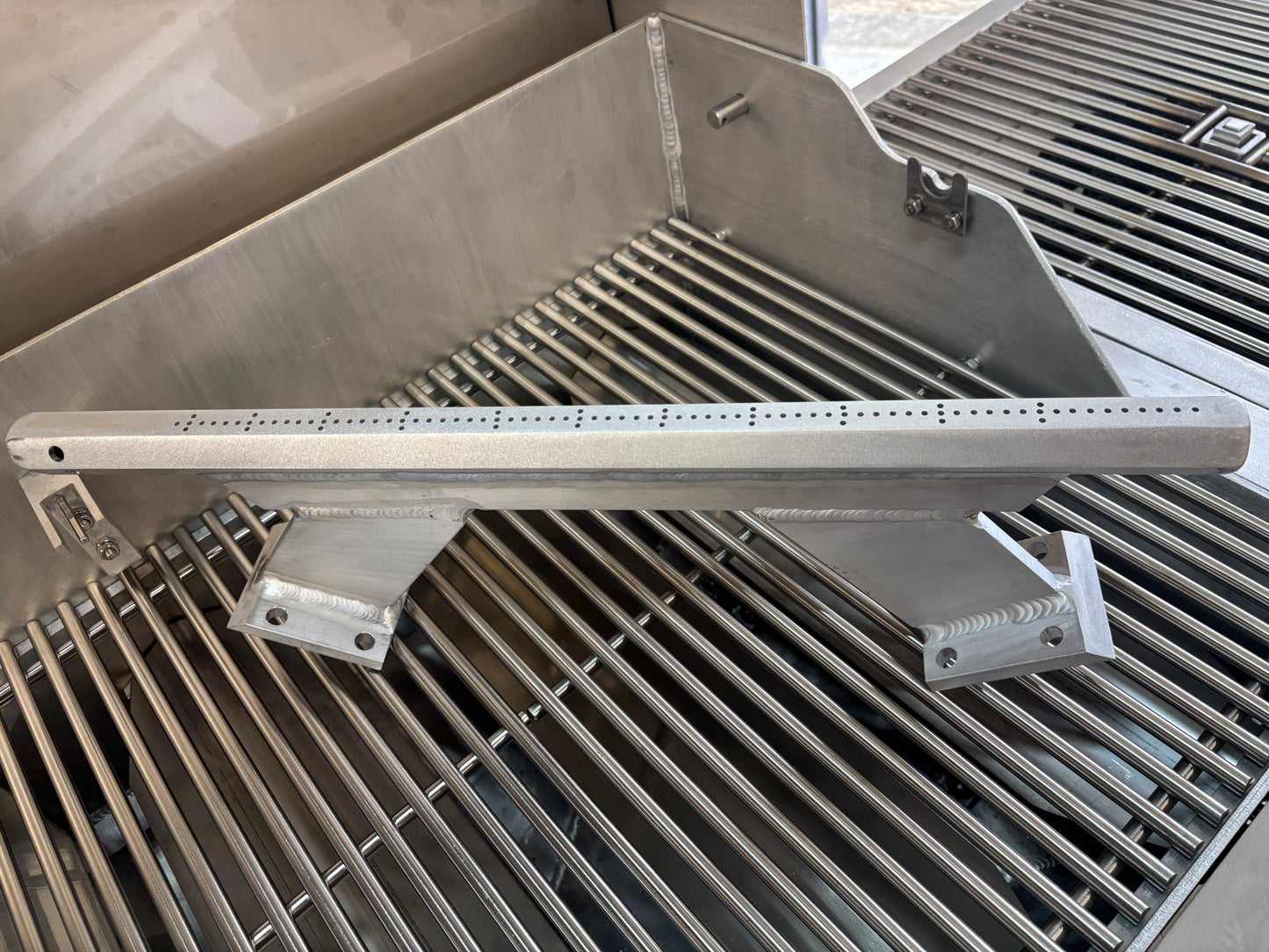 Predator Natural Gas 6 Burner Commercial Charbroiler